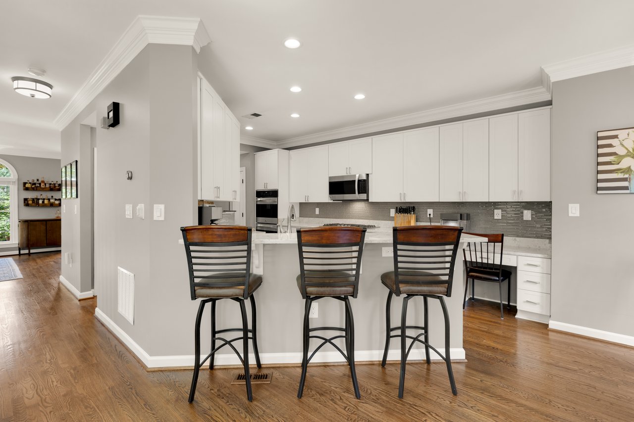 End-unit Falls Church City Townhouse