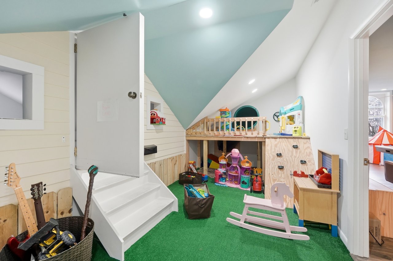 4009 Beechwood Avenue, Cincinnati, OH 45229 