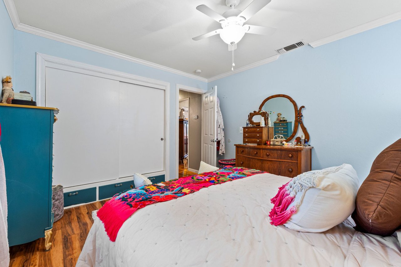 2573 Bryan Way