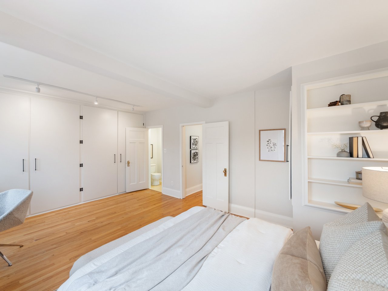 154 Hammersmith Ave