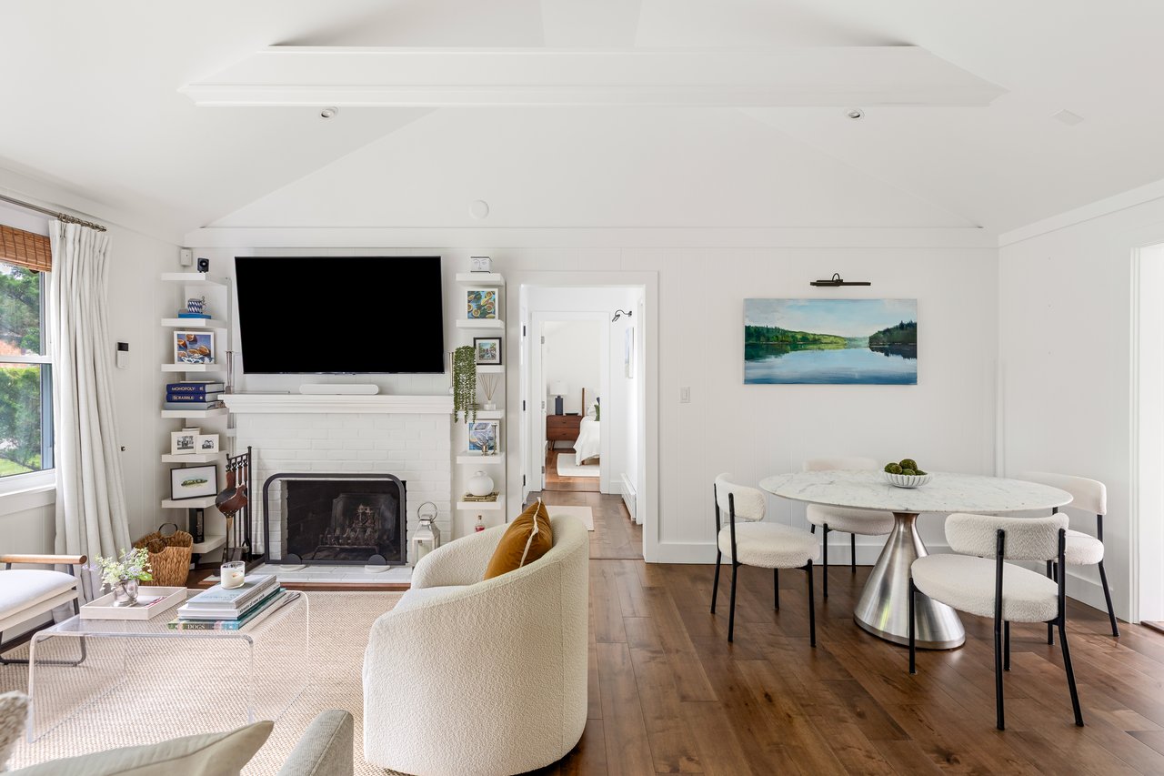 Stylish, Move-In Ready Living in Brookhaven