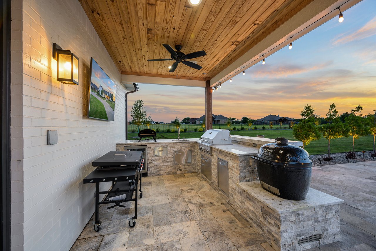36 Mirror Lakes Court