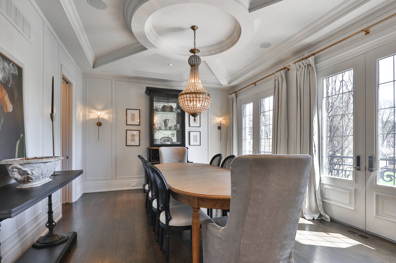 1497 Lakeshore Road W