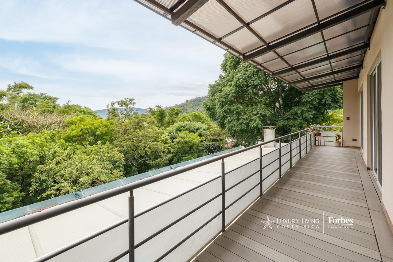 21441 - Luxury Three-Story Home Surrounded by Forest in Santa Ana
