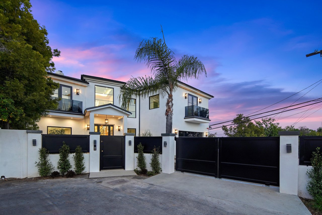 12318 19th Helena Drive