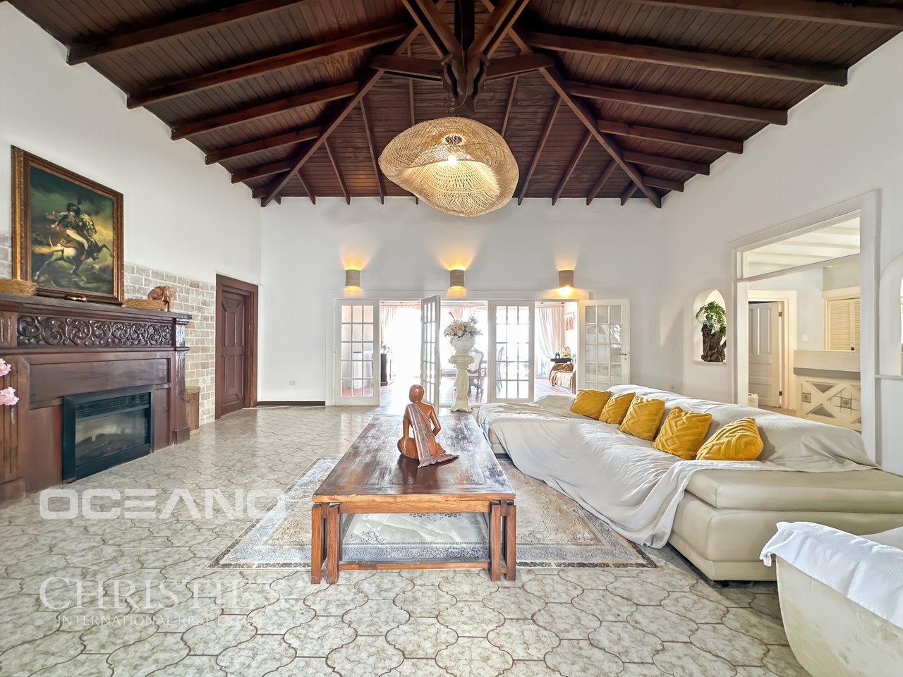 Investment Opportunity – 3-Bedroom Villa with Studio and Independent Unit