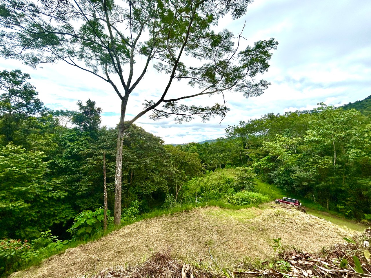 Beautiful Lot in Phase 9 Ojochal, Gated Communuity - NOW WITH LEGAL WATER
