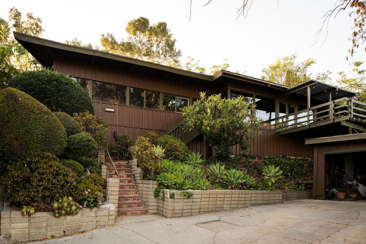 The Robert Pena Rosales Residence, 1952