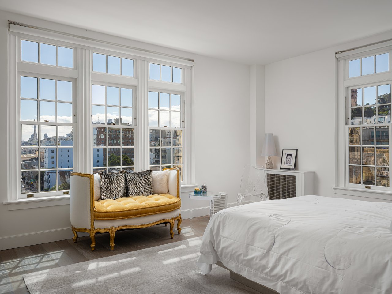 Magnificent Apartment at The Heights