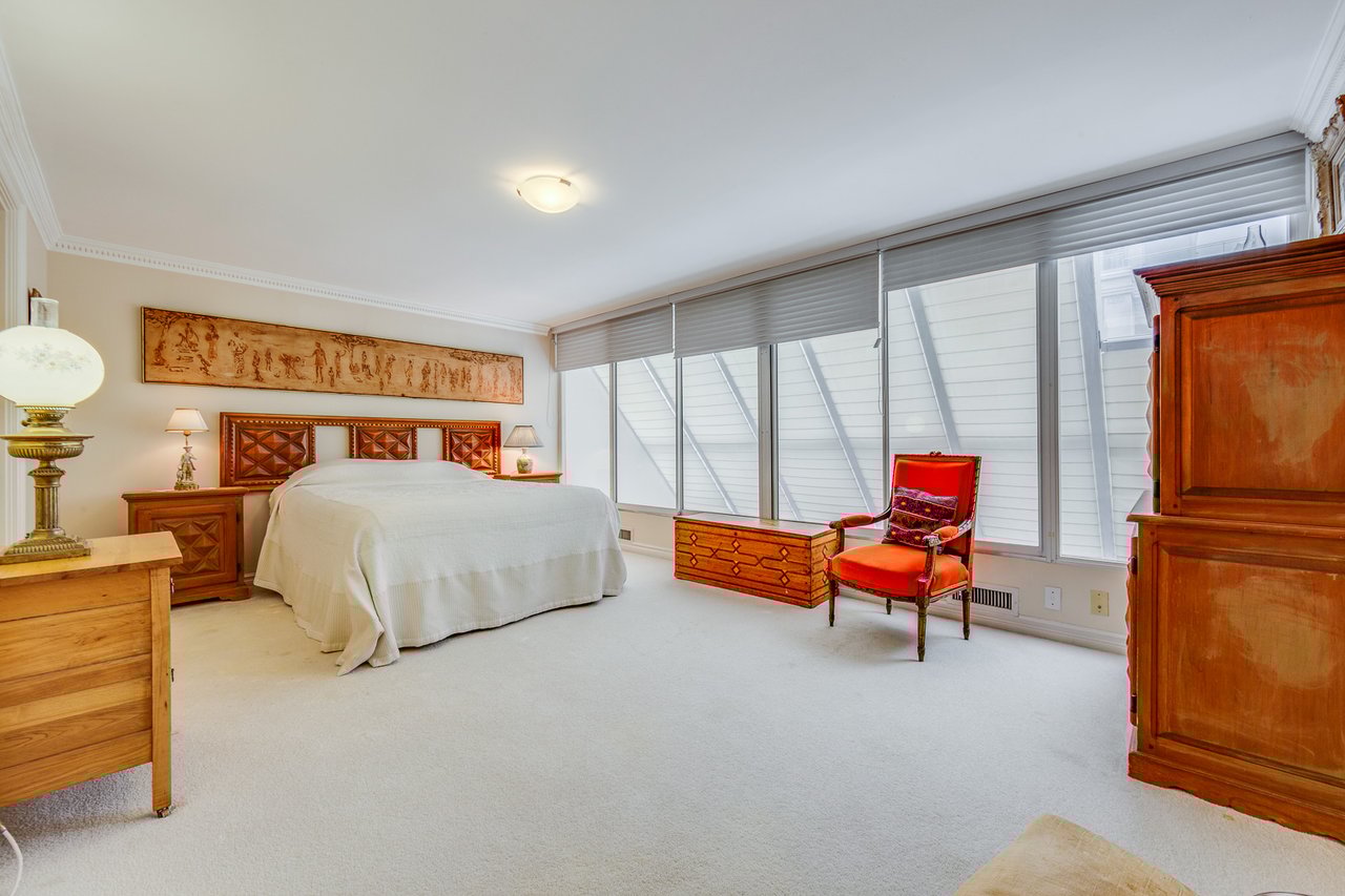 The South Penthouse at Lombard Court