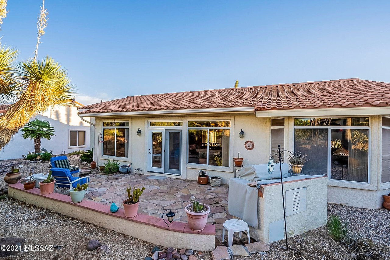 1345 E Royal Ridge Dr