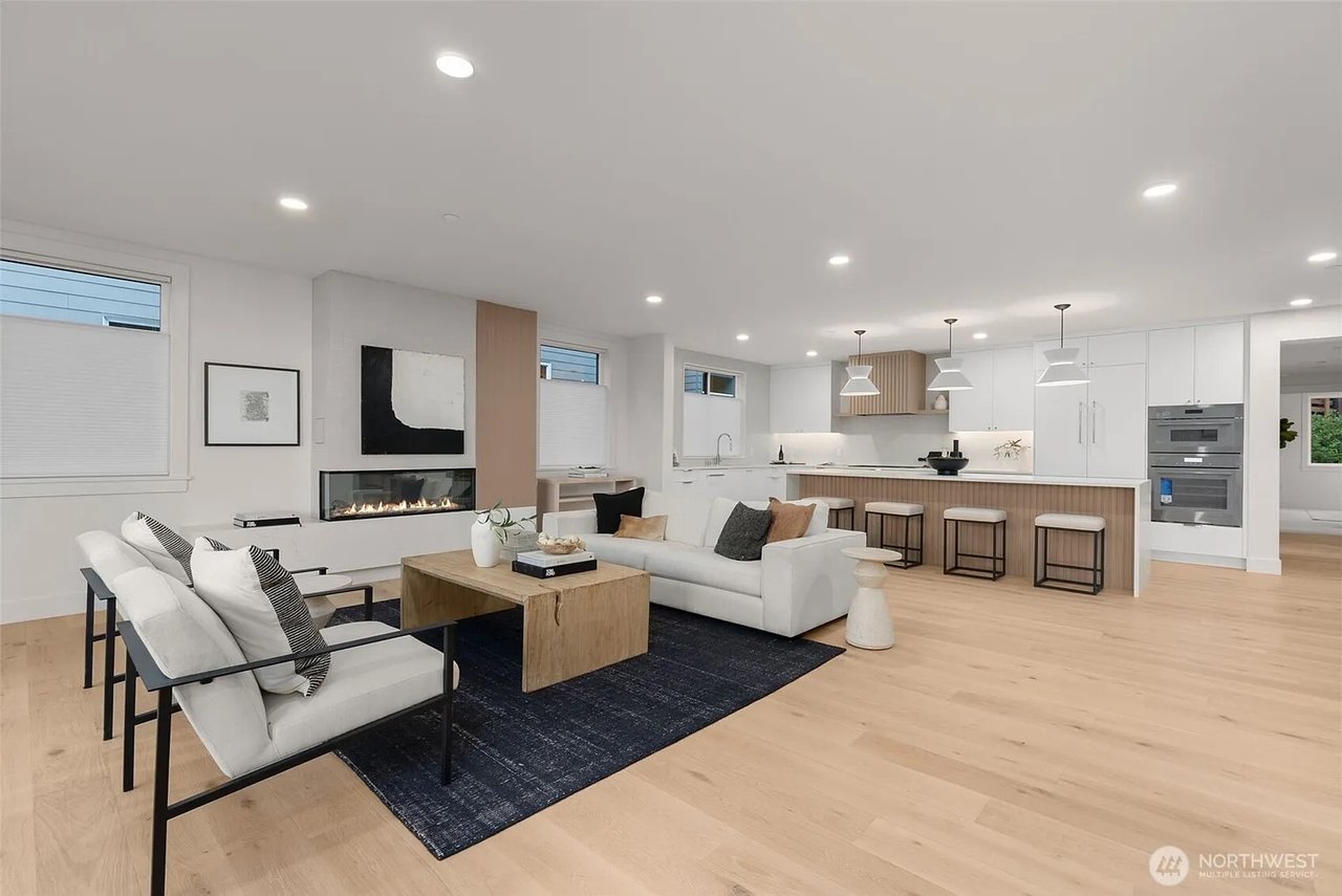 238 4th Avenue #101