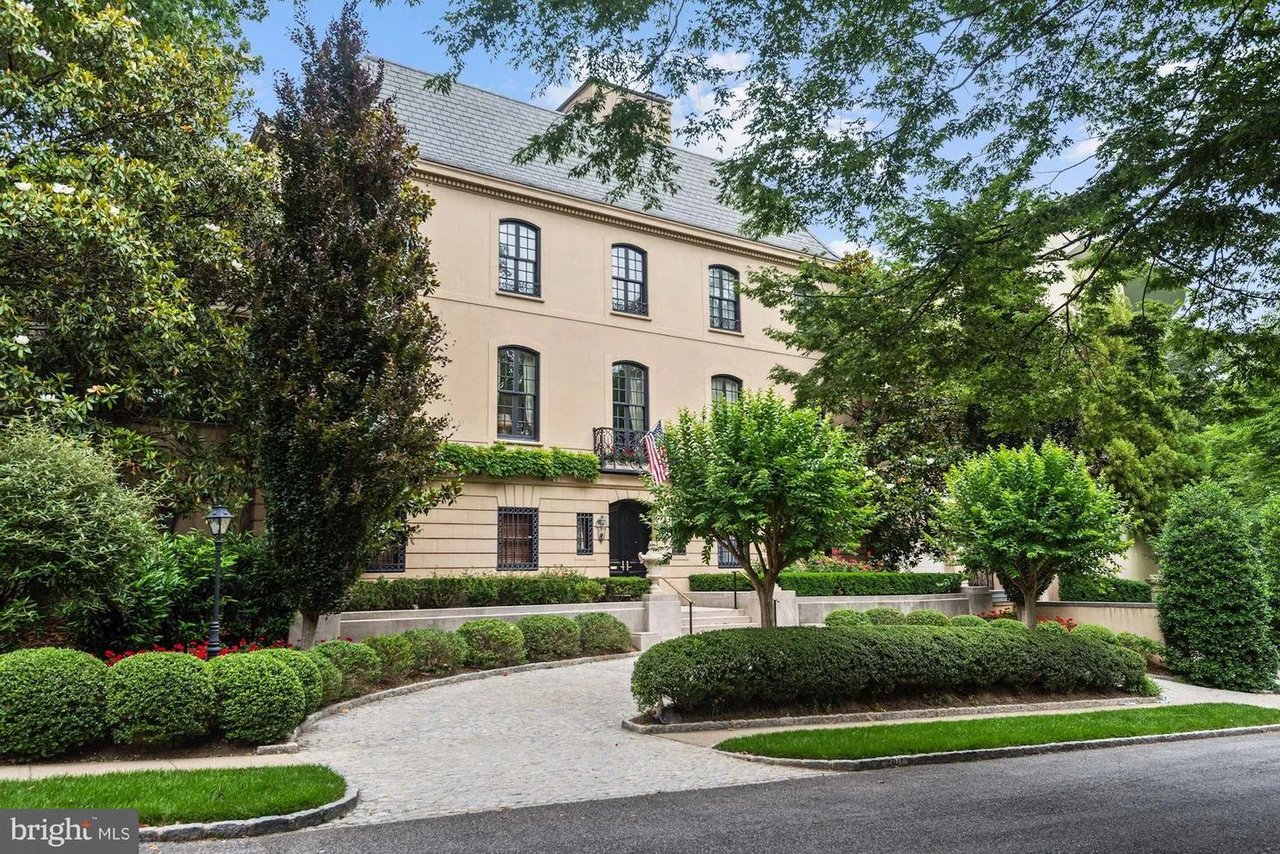 2817 Woodland Dr NW - Washington DC