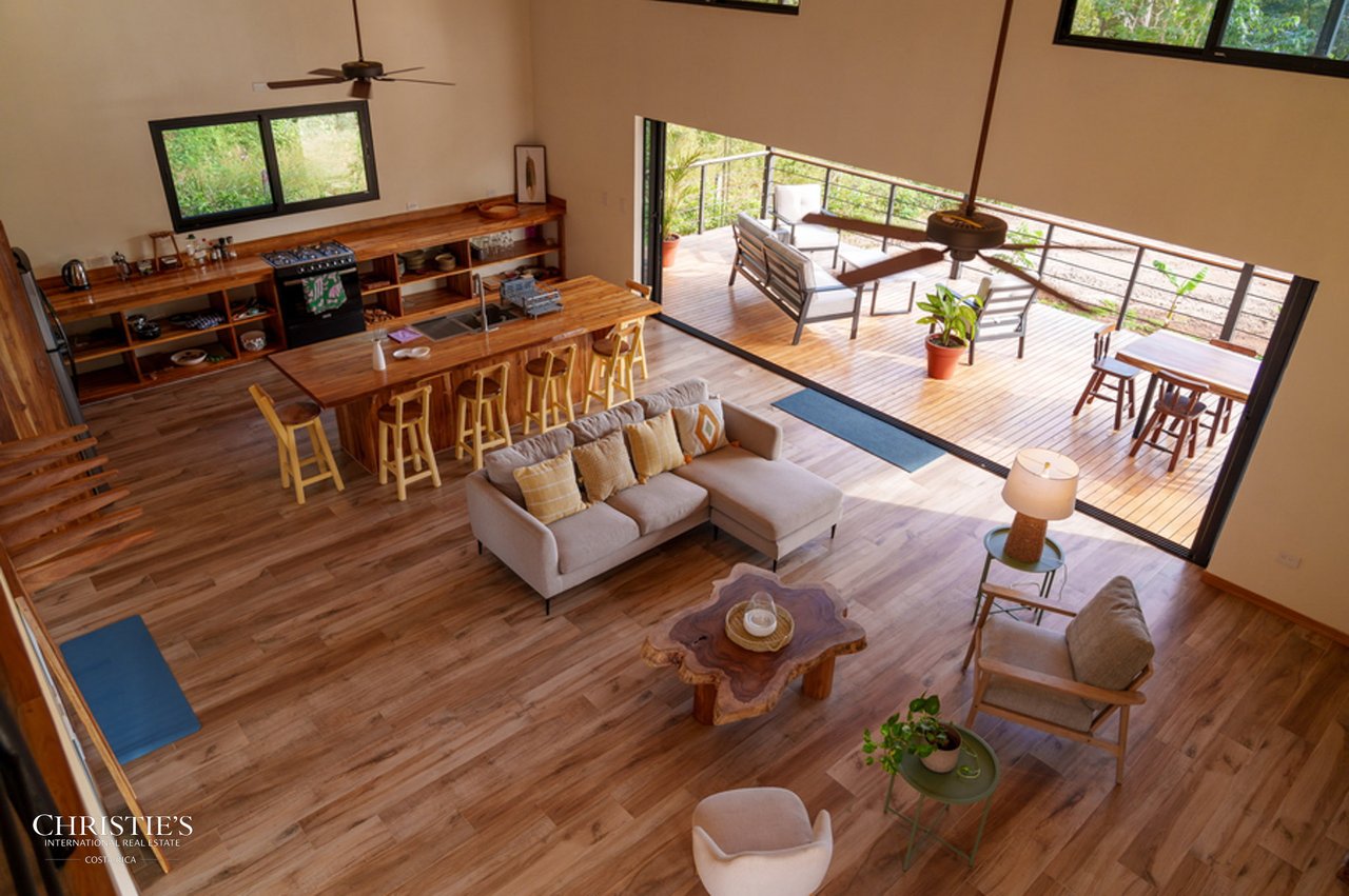 Tropical Villas Estate: A Unique Opportunity with 4 Private Villas