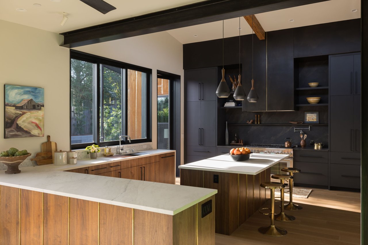 573 Ellis Court