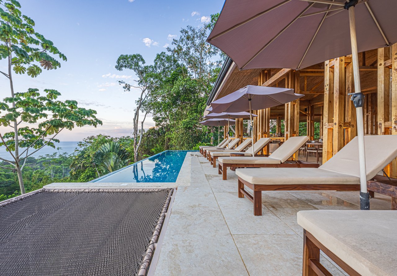 Luxury Hotel Boutique with Ocean Views | Walking distance to the beach | 13.2 Acres