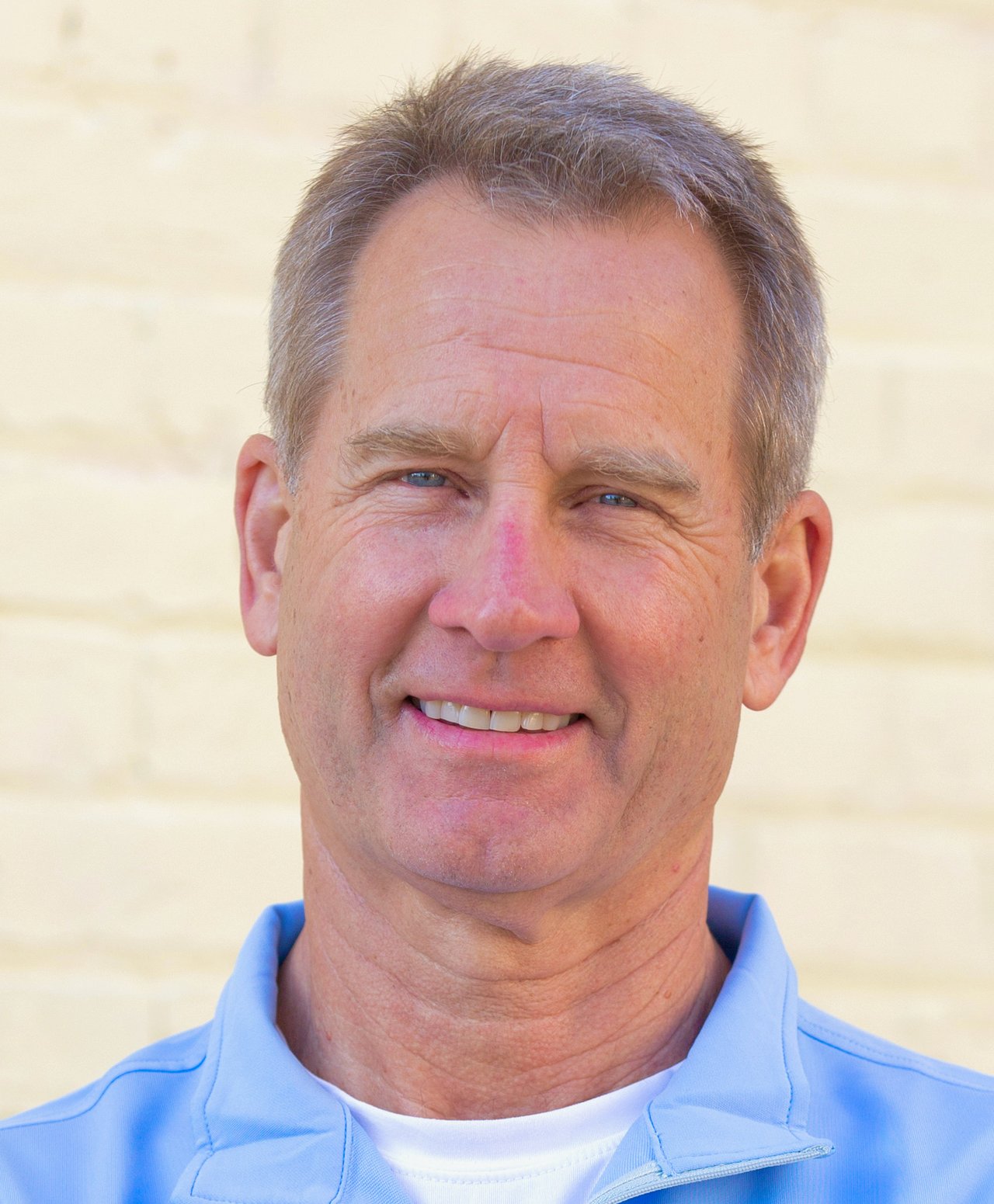 Tom Alflen Cedar, MI Real Estate Agent Headshot
