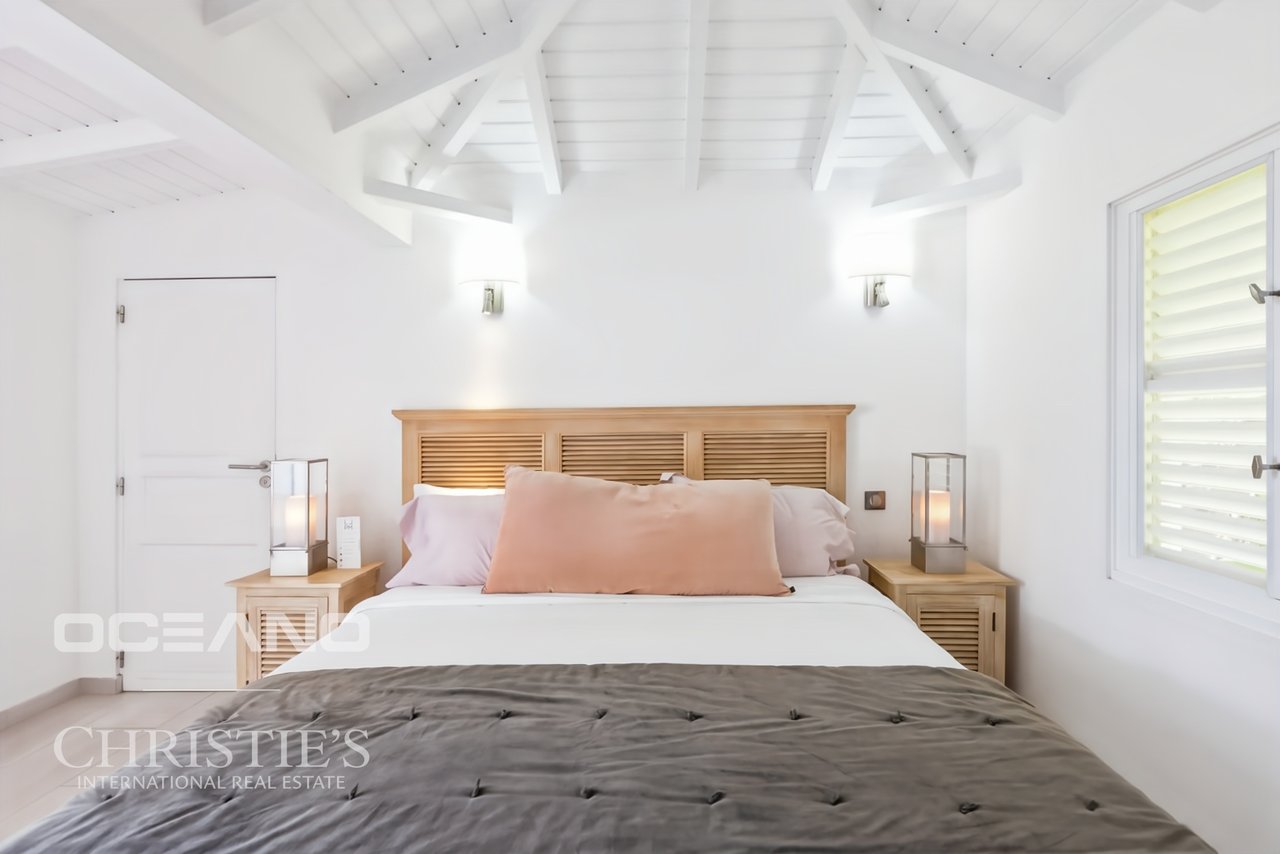 A Rare Property in the Heart of Terres Basses