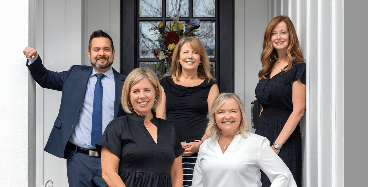 What Makes a Top Real Estate Team in Downers Grove and DuPage County? cover