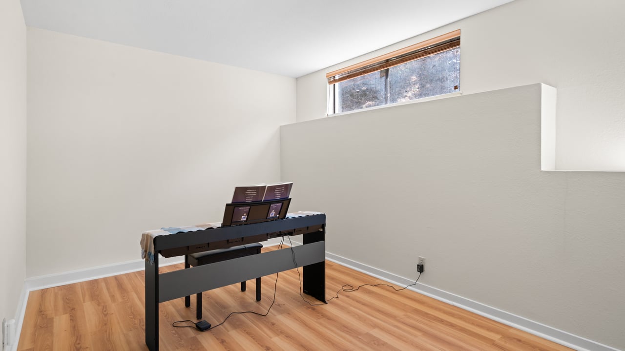 Private Listing