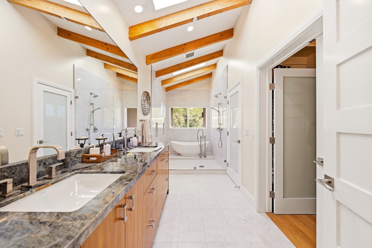 27008 Old Chimney Rd