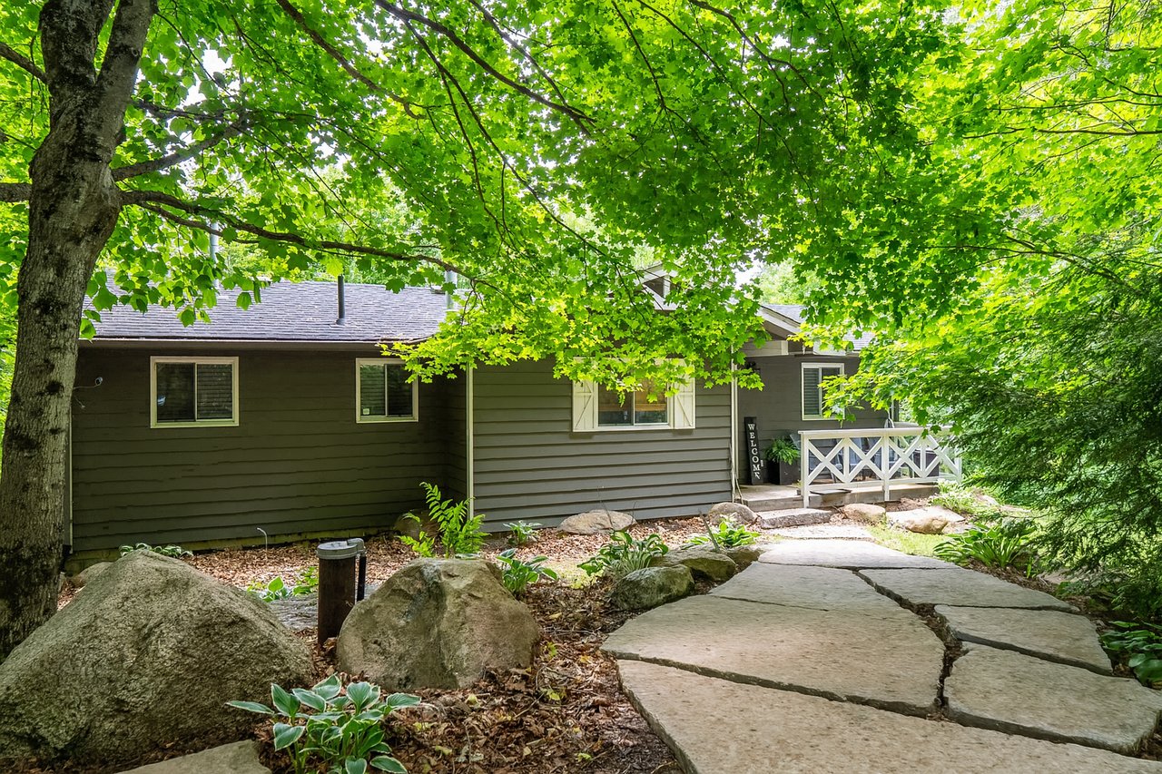 Cash Flow Lakeside Cottage