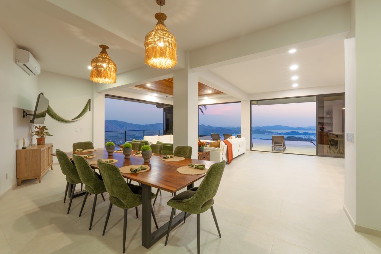 Casa Vista Escondida | 5 Bedroom Ocean View Estate with Seller Financing & Additional Lot in Playa Potrero Costa Rica