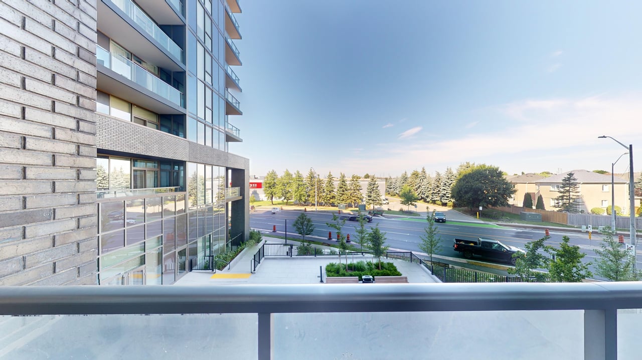10 Gatineau Drive Unit: 209