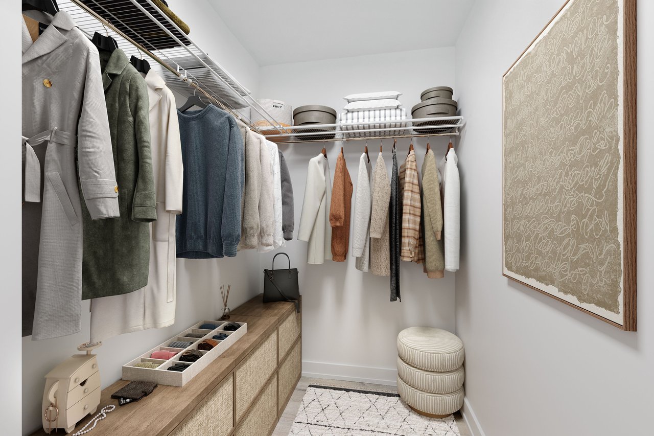 327 King Street W Unit: 4305