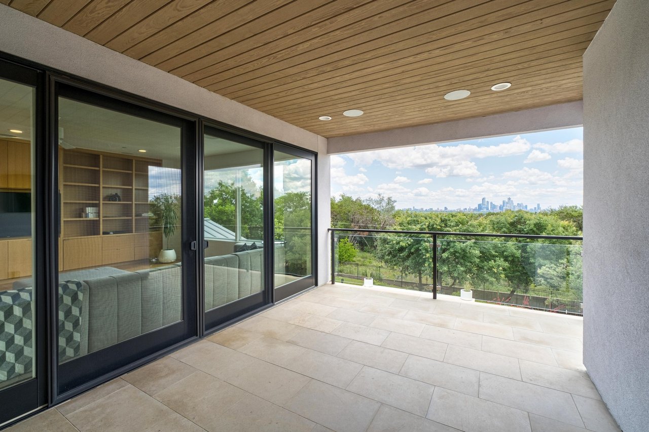 203 Wildcat Hollow and 100 Redbud Trail