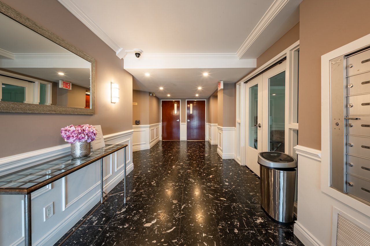 Leaside Living Simplified