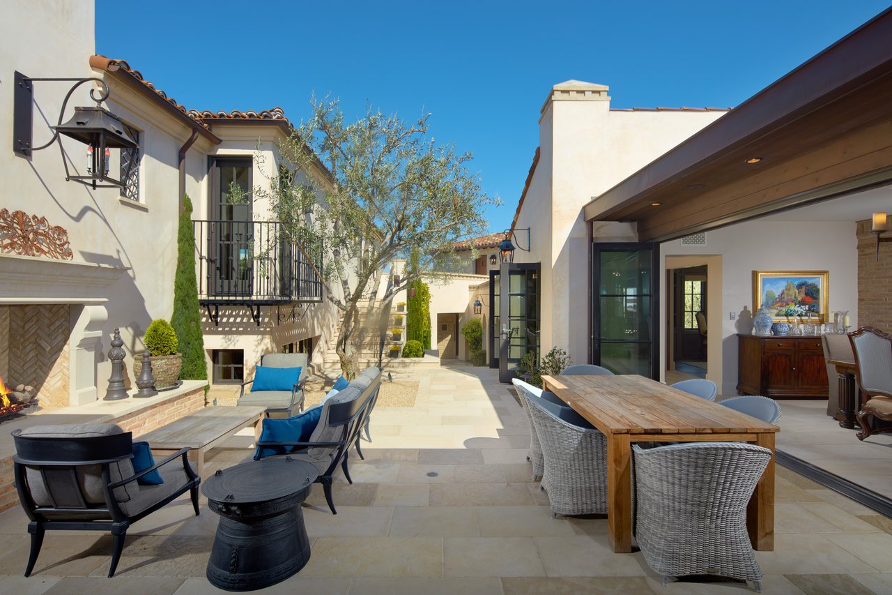 17 Pacific Ridge Place
