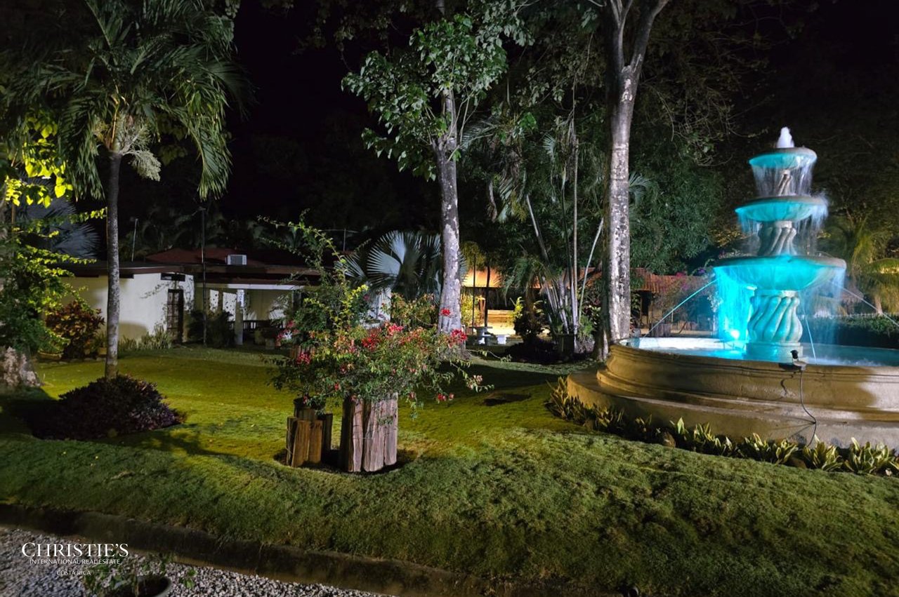 Private Estate Close to the Coast - Rancho Las Melinas