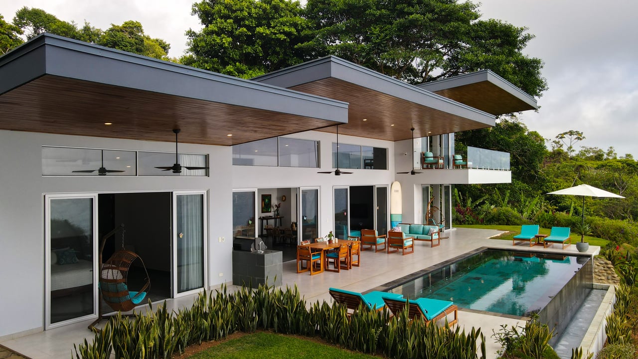 Modern House For Sale with Ocean view in Costa Verde Estates