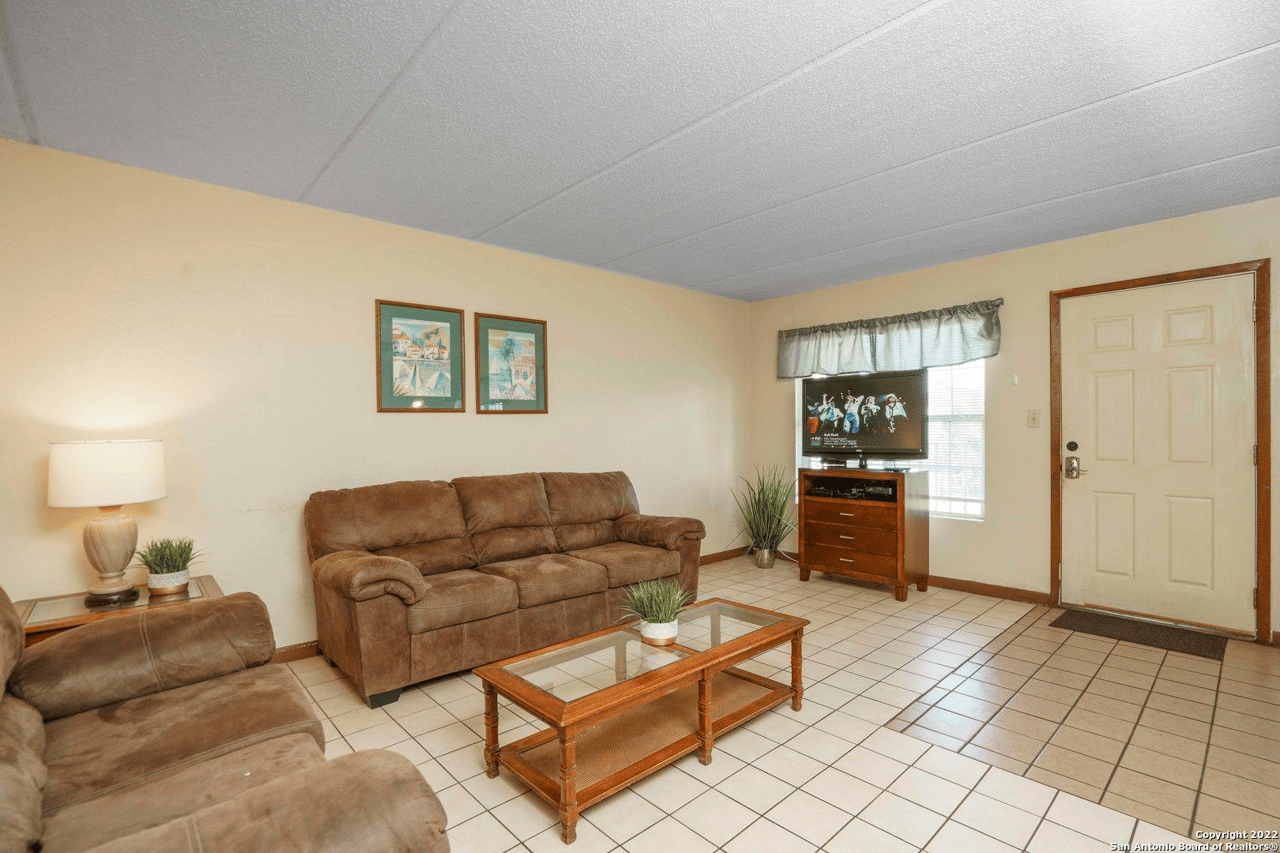 115 E Amberjack St, #212