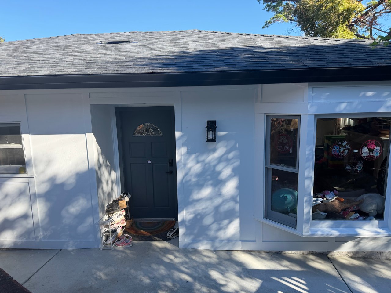 1081 Sunset Dr San Carlos