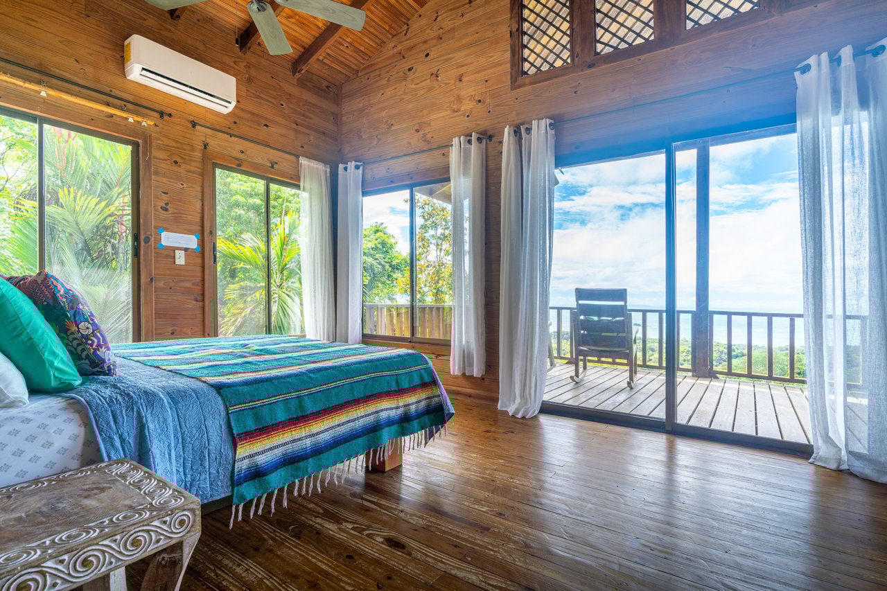 VILLA KRISTINA MARIA - 3.84 ACRES - PERLA DE BALLENA ESTATES