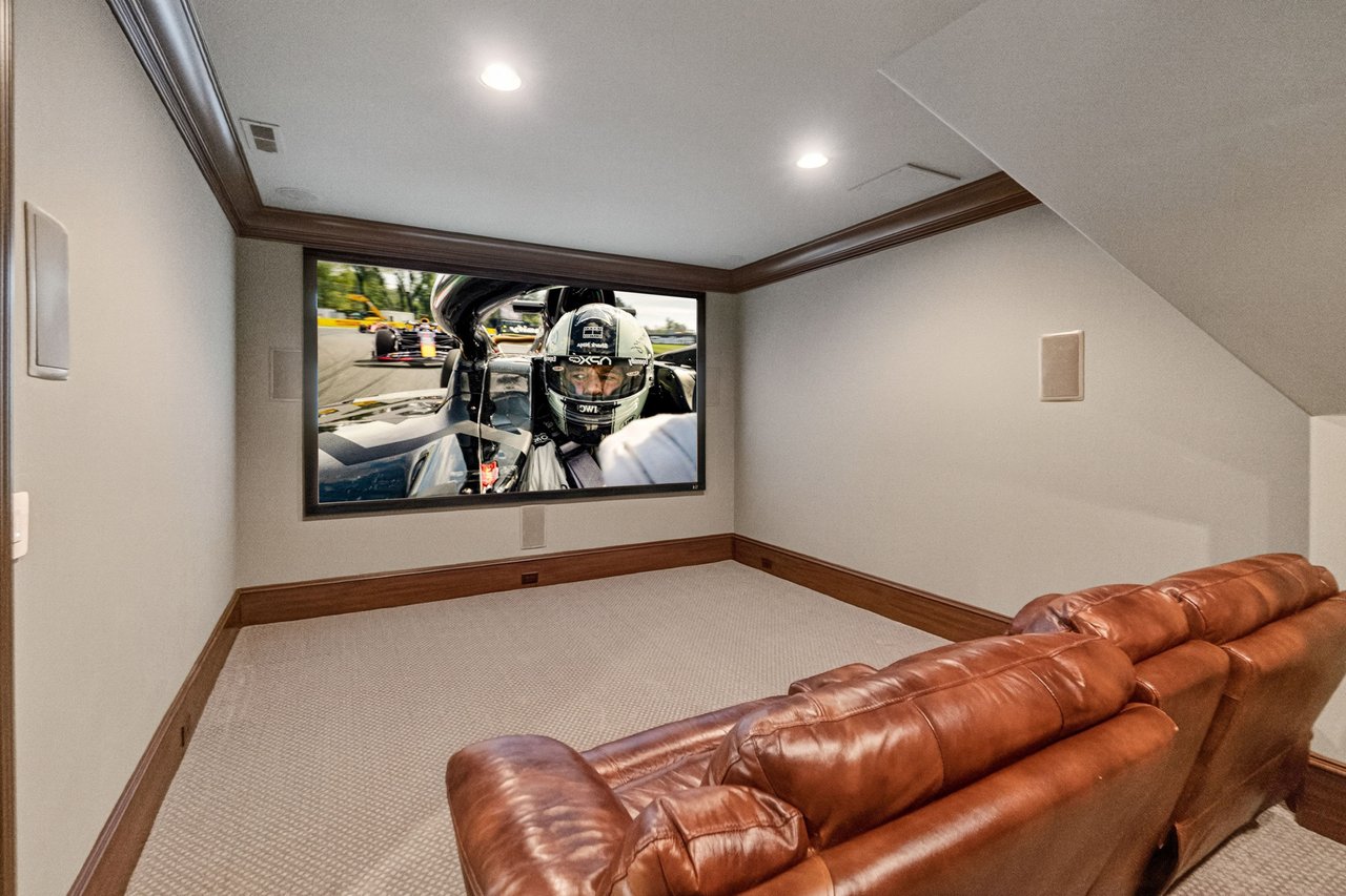 Private Exclusive Listing