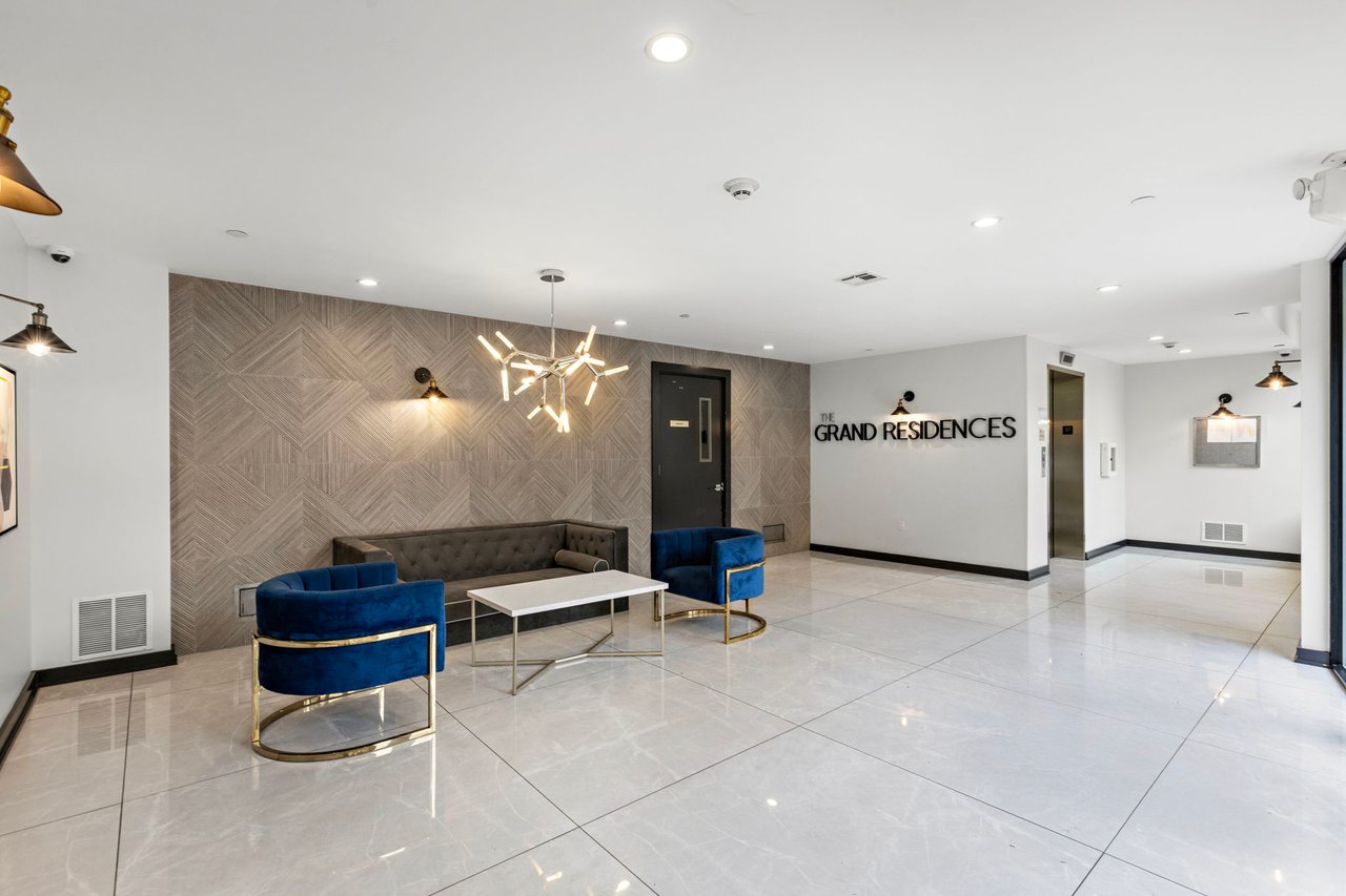 115 Grand St 405