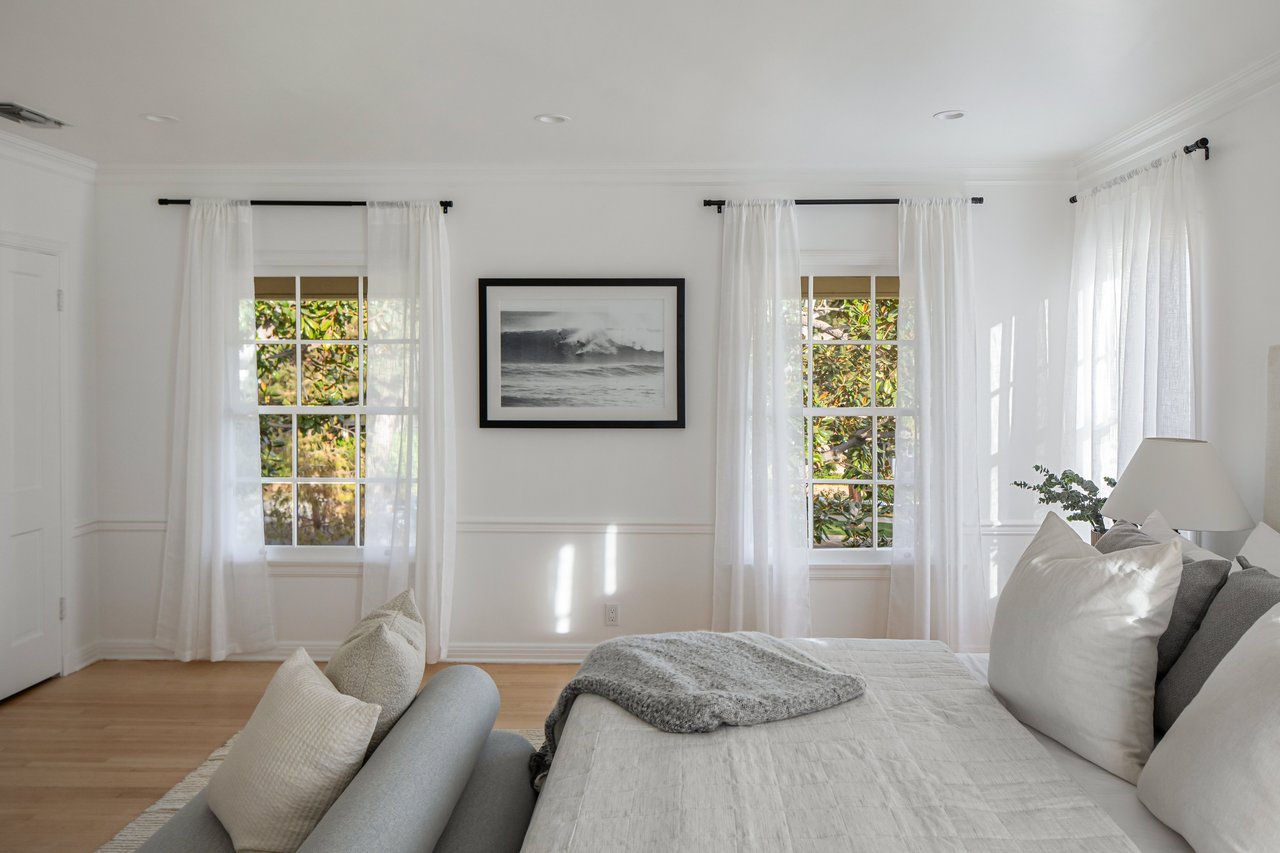 625 N Sierra Dr, Beverly Hills