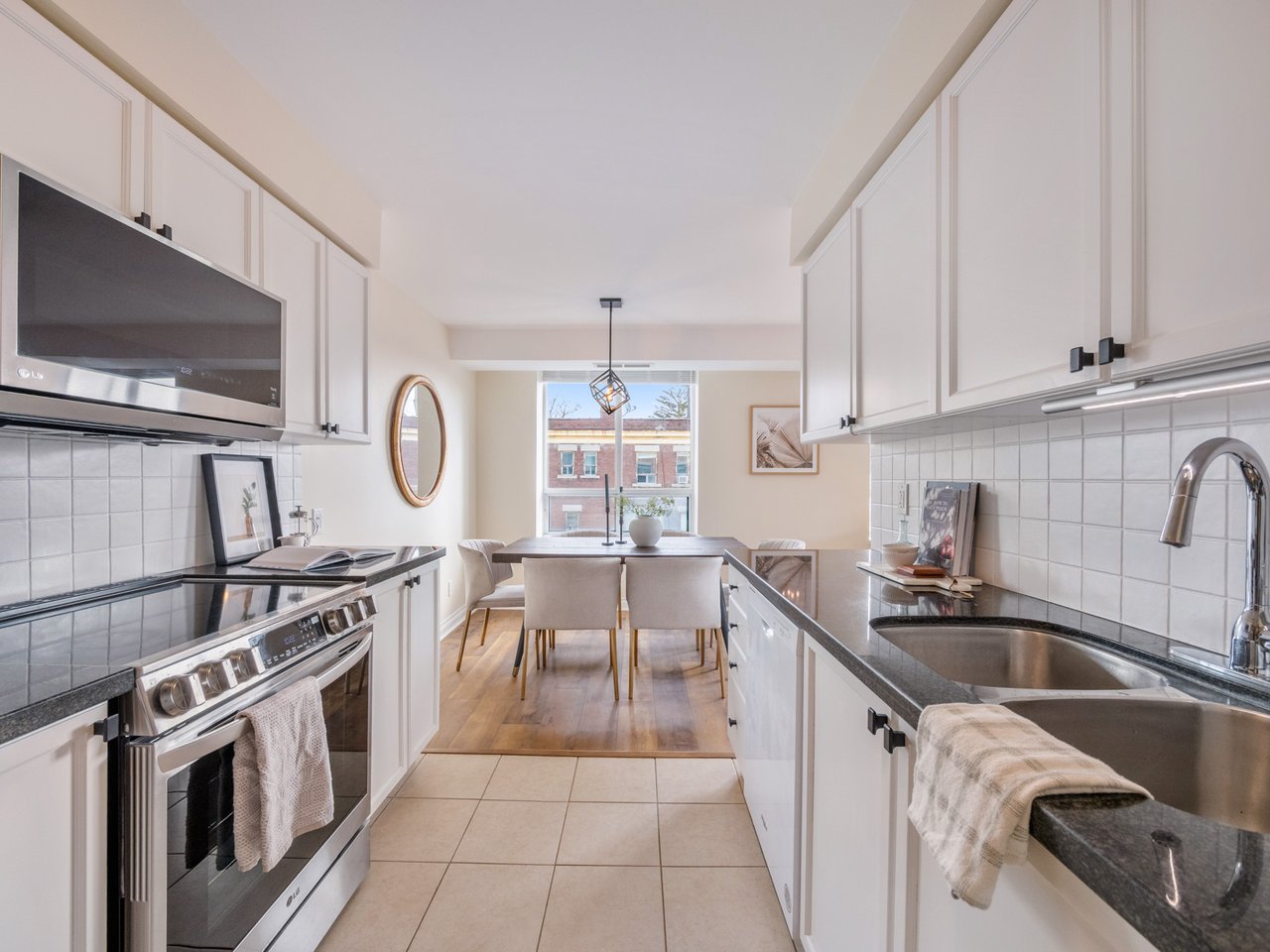 317 - 1863 QUEEN STREET E