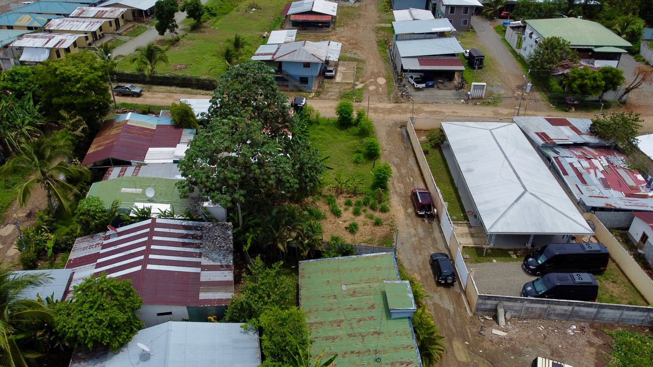 Lot in Uvita, Walking Distance to Amenities