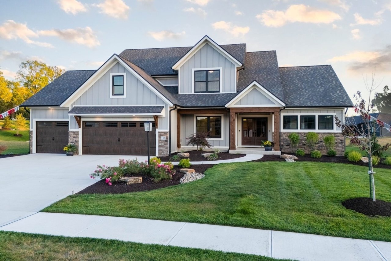 137 W Basalt Dr