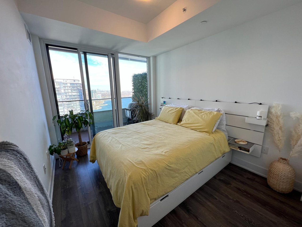  20 Shore Breeze Drive Unit: 3406