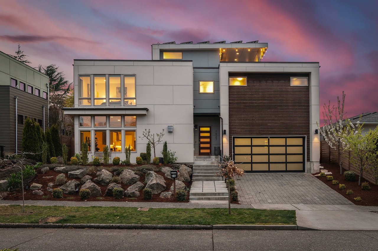 West Seattle Contemporary Living