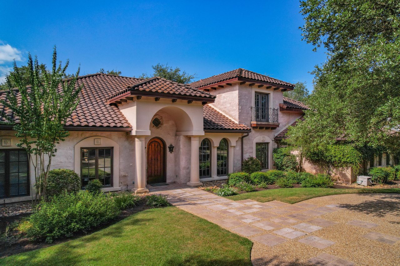 8705 Mendocino Dr