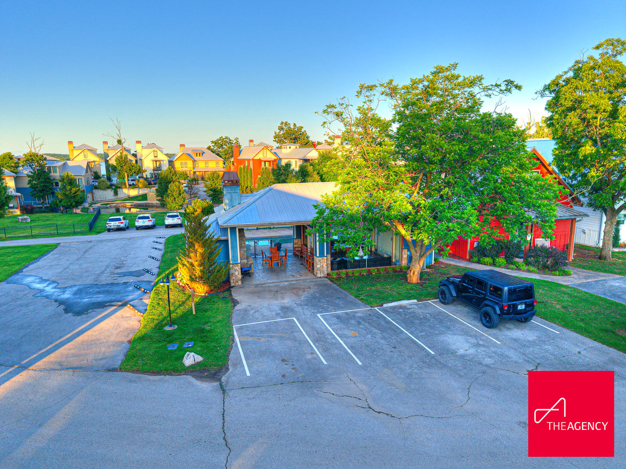 Listing of the Week  Luxury Lake Living at Grand Lake – 37271 S Cliff Crest Drive | Langley, Oklahoma - Wyatt Poindexter - The Agency 