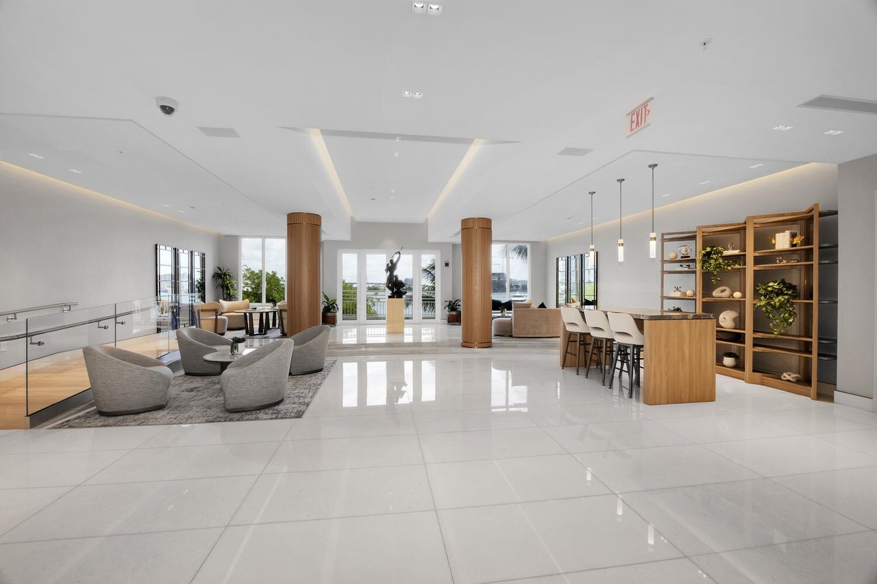 Spacious Rental in Brickell Key
