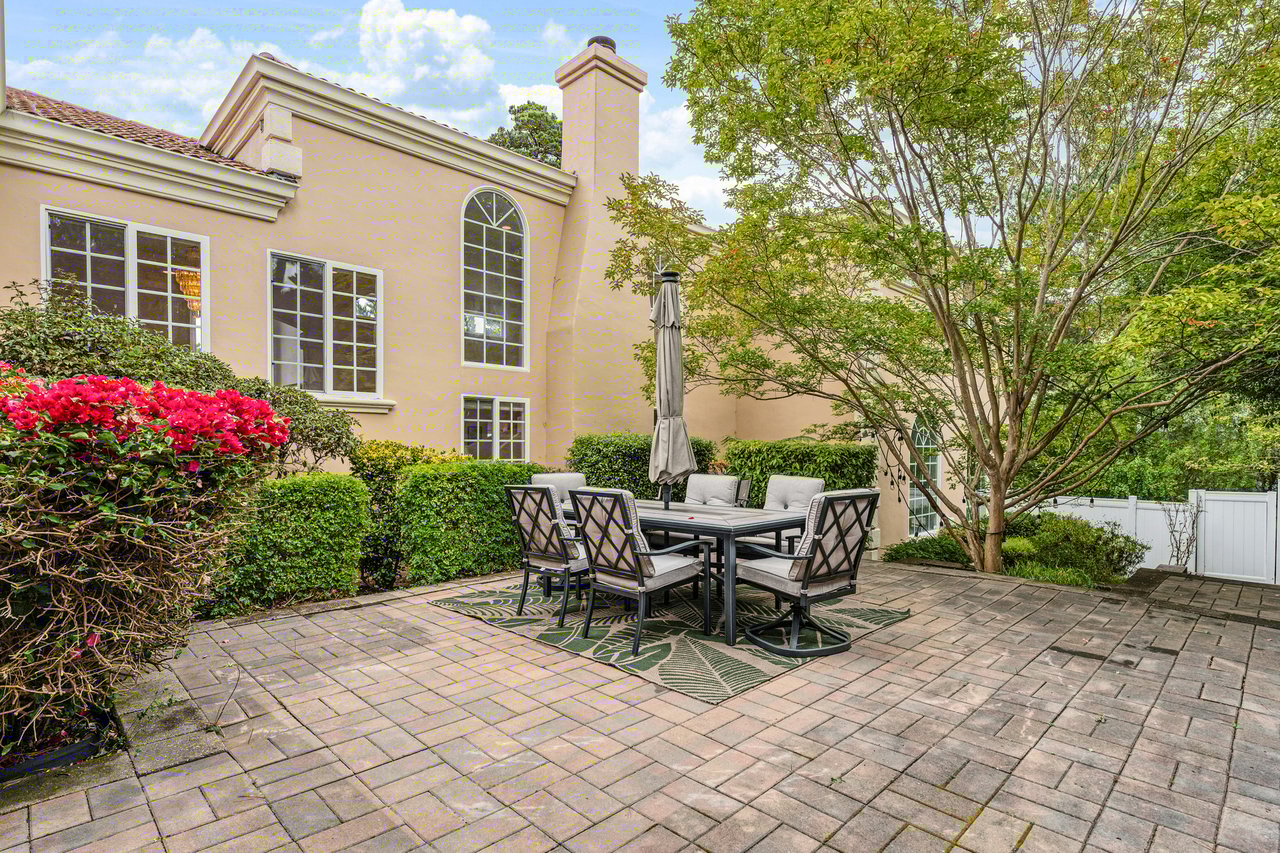 1 Overlook Pl, Monterey
