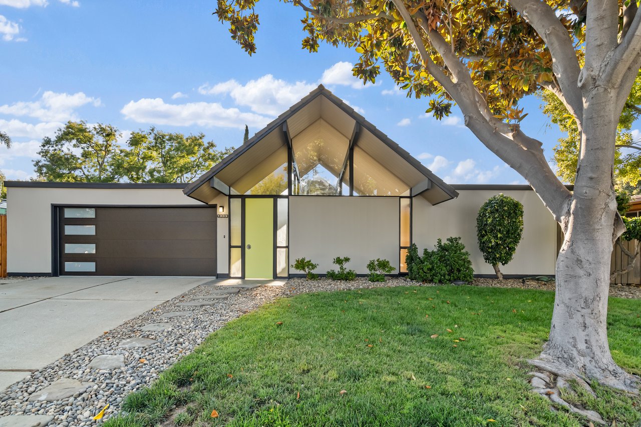 1339 Lennox Way